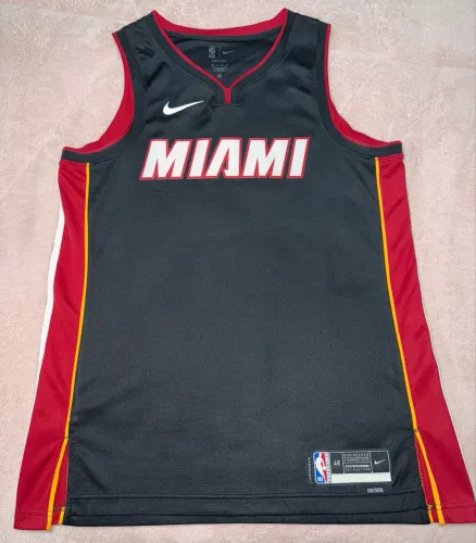 REGATA NBA MIAMI - ORIGINAL (USADO)