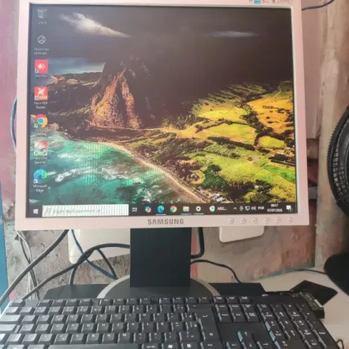 Vende-se Desktop completo (Core i3, 4gb, Hd 320gb)