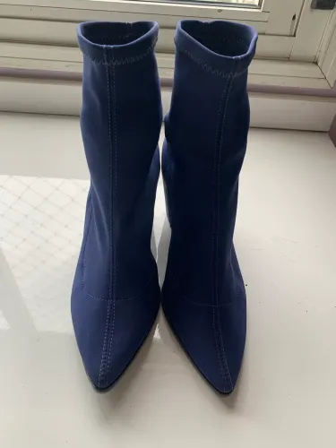 Bota Schutz
