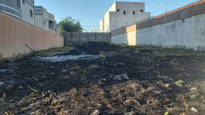 Terreno no Parque Universitário