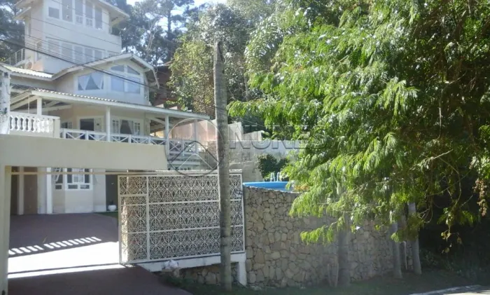Casa Condfechado em Cotia