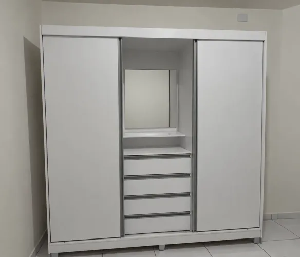 Guarda-roupa de casal