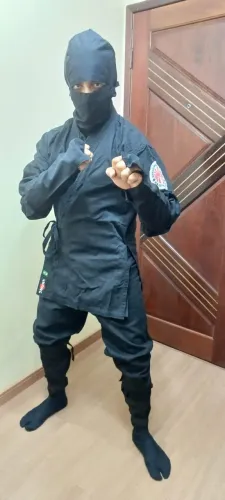 Kimono preto (artes marciais) Ninjutsu