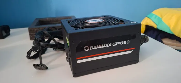 Fonte Gamemax GP650W