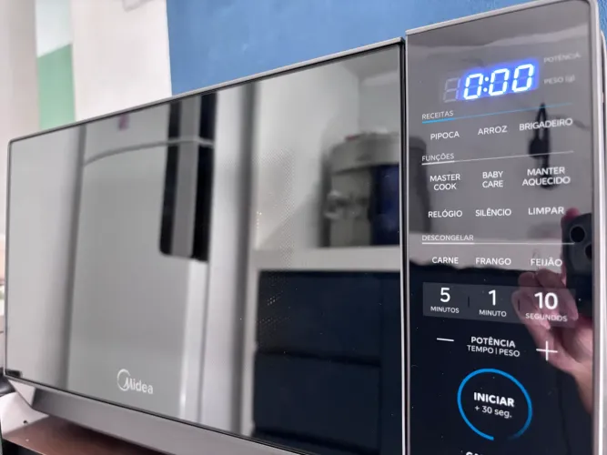 Micro-ondas 201 Prata Porta Espelhada Mastercook Midea