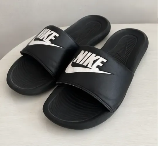 Chinelo Nike