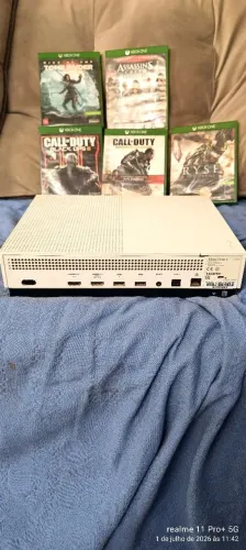 Vendo Xbox onde s 1tb + Controle e 5 jogos originais