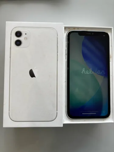 iPhone 11 64GB - White