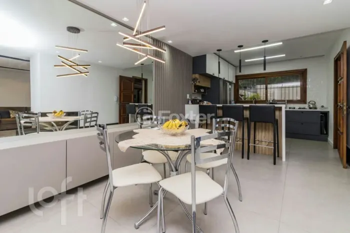 Casa à venda Rua Miracema, Chácara das Pedras - Porto Alegre