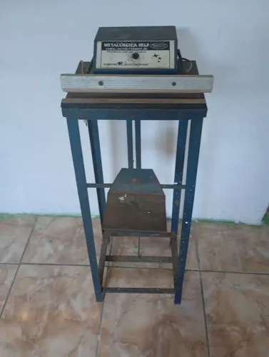 Máquina de colar saco