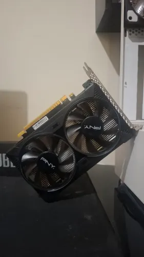 Placa de Vídeo Geforce GTX 1650 4G PNY