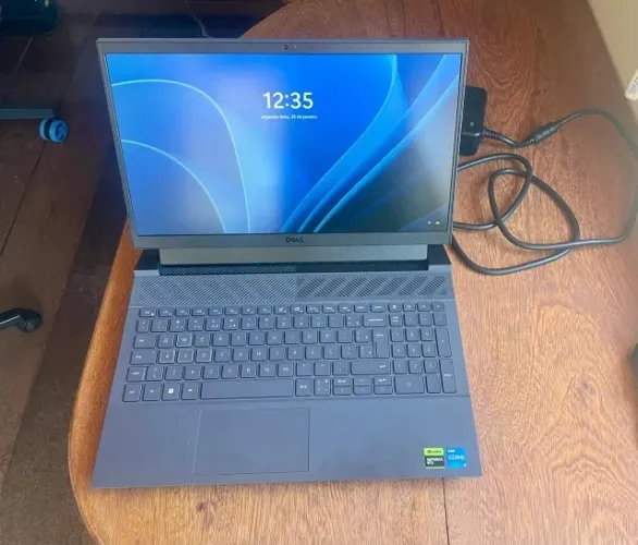 Notebook Dell semi novo- sem uso 