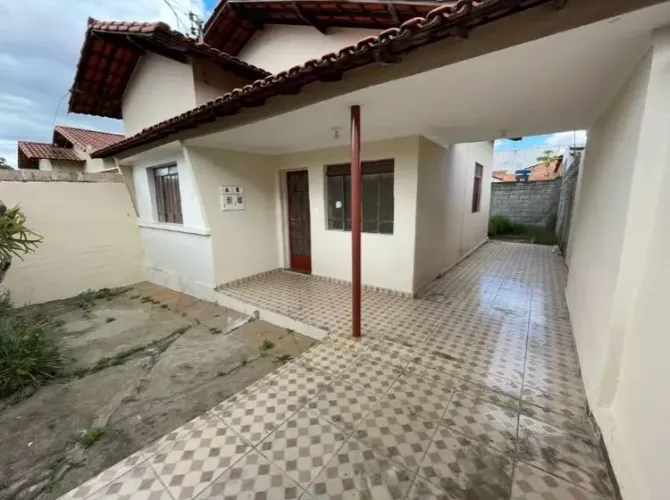 Casa com 3 quartos à venda em Betim