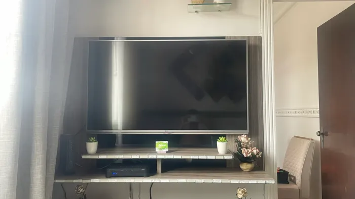 Painel de Madeira(Rack) para Sala Usado