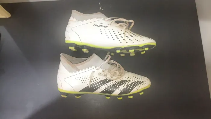 CHUTEIRA ADIDAS DE CAMPO