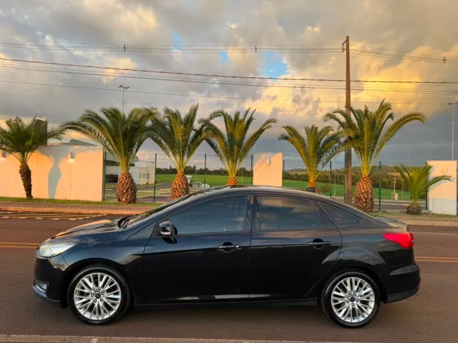 Ford Focus 2.0 16v/se/se Plus Flex 5P Aut. 2019