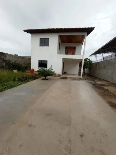 Vendo casa no bairro Goiabal