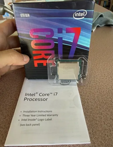 Core i7 9700K até 4.9 GHz 12mb cache