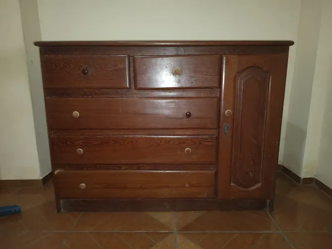 Cômoda de angelim 
