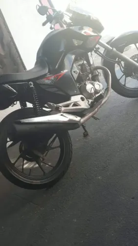 Vendo essa moto 160 2020 trabalhamos com financiamento