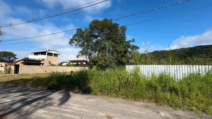 Terreno à Venda em Balneário Prainha, Guaratuba | R$ 690 mil