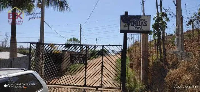 Chácara com 2 dormitórios à venda, 1250 m² por R$ 424.000,00 - Chácara Ingrid - Taubaté/SP