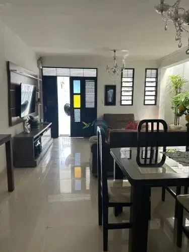 CASA À VENDA EM LAGOA NOVA EXCELENTE LOCALIZAÇÃO