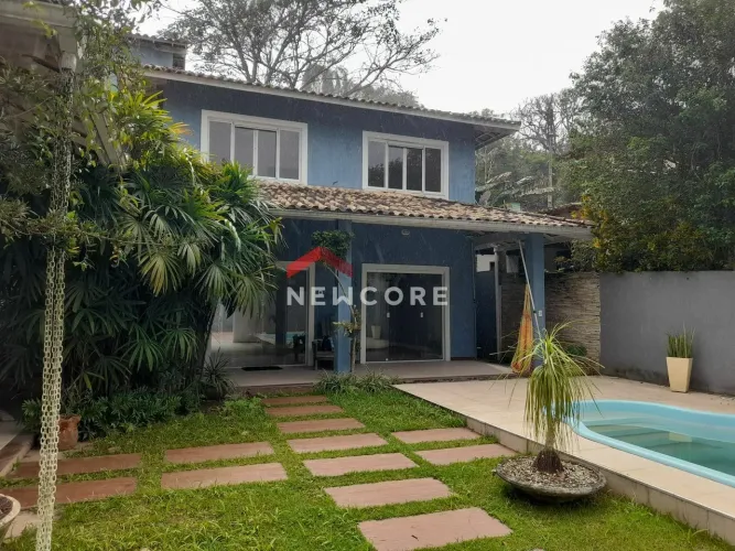 Casa de condomínio em Estrada Washington Luís - Sapê - Niterói/RJ