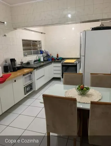 Sobrado a venda tem 110 m² com 3 quartos em Jardim Santa Rosa - Taboão da Serra - SP