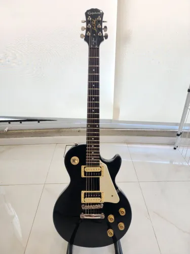Epiphone Les Paul LP100 com upgrades: captadores ProBucker e elétrica CTS com Push-Pull