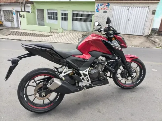 Honda CB 300f Twister Flex 2025