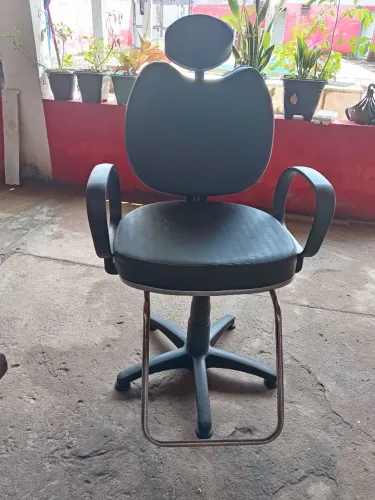 Cadeira cabeleireiro hidráulica