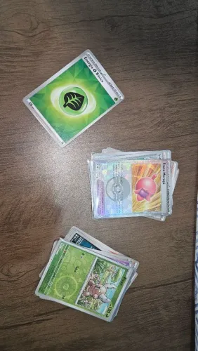 Bulk Pokémon - 33 cartas Evoluções Prismáticas