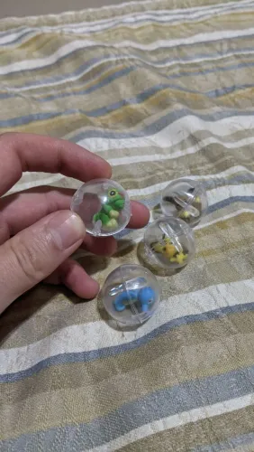 Mini Pokemon - com as pokebolas (alta qualidade)