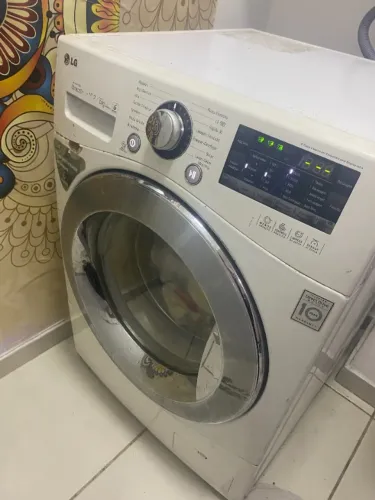 Máquina de Lavar LG Lava e Seca 10kg com Defeito