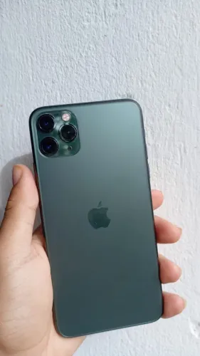 ? iPhone 11 Pro Max - 64GB ?