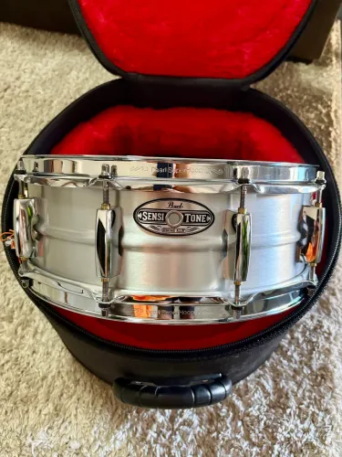 Caixa Pearl 14x5 Sensitone Heritage Alloy Aluminum. Muito nova!