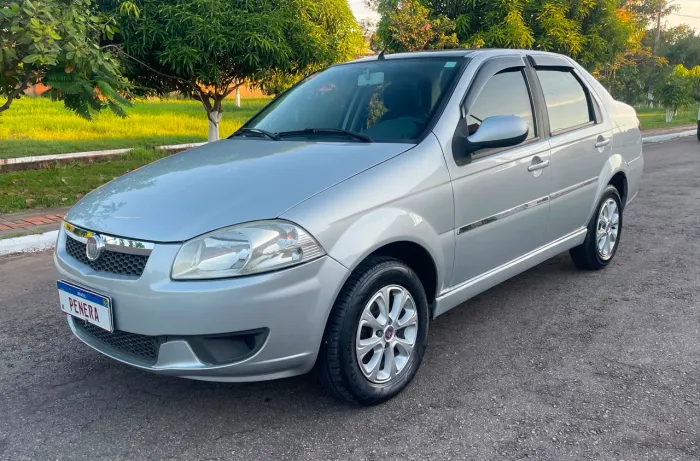 Fiat Siena EL Celeb. 1.0 MPI Fire Flex 8V 4P 2013