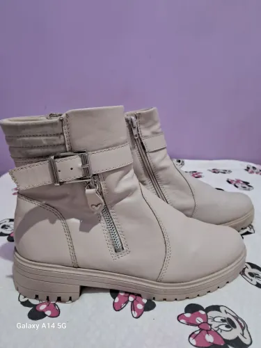 Bota feminina