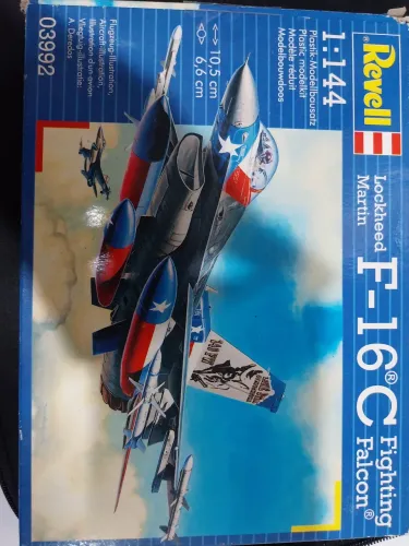 Kit Revell montagem Lockheed Martin F16