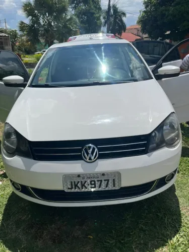 Volkswagen Polo Sed. Comfort. 1.6 MI Tot. Flex 8V 2013