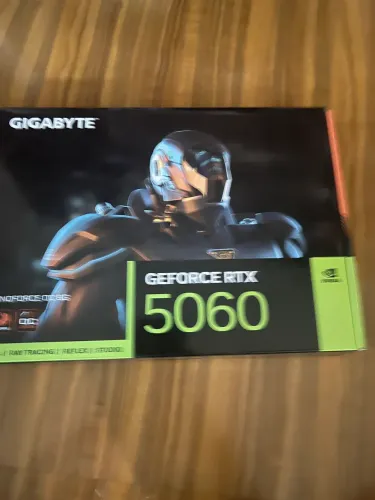 GTX 1050(usada com 1 ano de uso) entrego com caixa de uma 5060