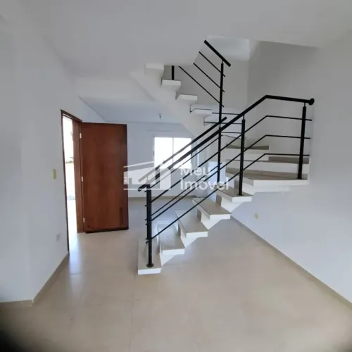Sobrado para aluguel com 84 metros quadrados com 2 quartos