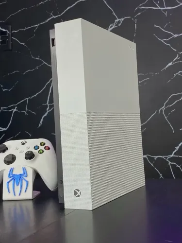 XBOX ONE S DIGITAL/ 1 TERA / 1 CONTROLE