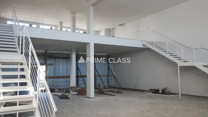 Loja 336m² 4 banheiros - Bairro Igara