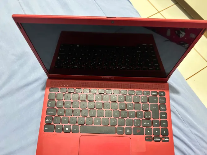 Laptop positivo