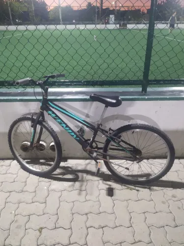 Bike Aro 24 semi nova
