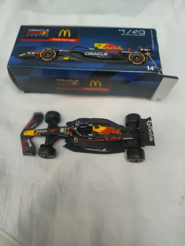 Vende se carrinho de fórmula 1