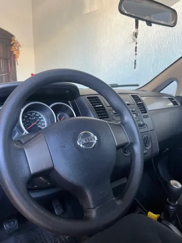 Nissan Tiida S 1.8/1.8 Flex 16V Mec. 2013