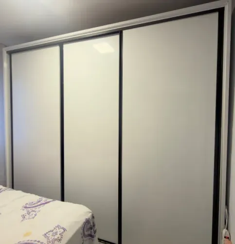 Guarda Roupa Casal 3 Portas de Correr 6 Gavetas 270,5cm Spazio Móveis Lopas Branco Móveis